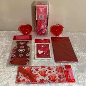 Valentine’s Day Bundle of Treat Bags & Containers